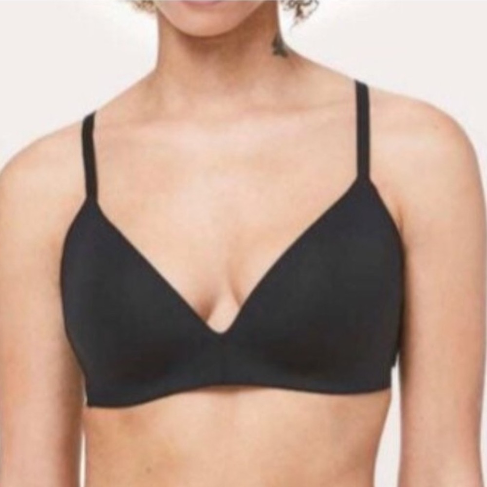 NWOT Lululemon Take Shape Bra, 34C, Black